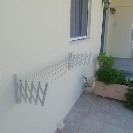 Maria'S Apartment Poros  Exterior photo